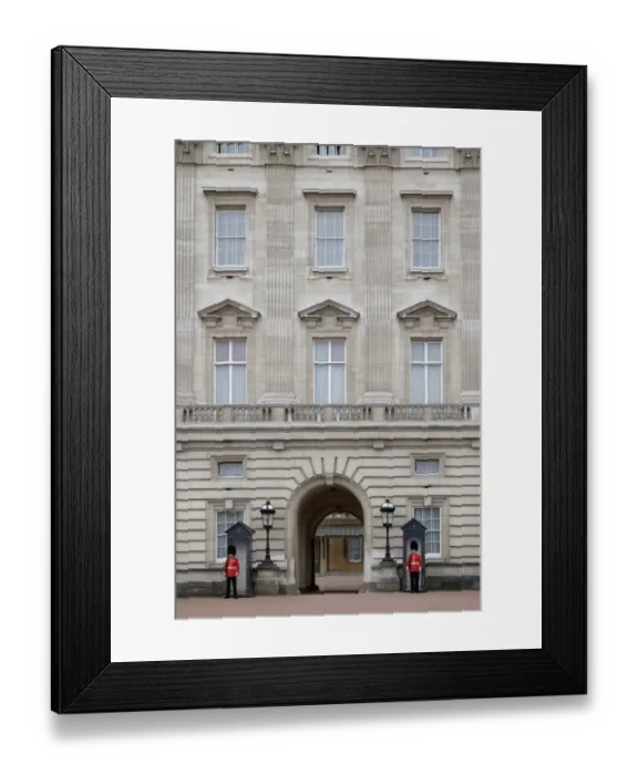 Framed Print : England, Greater London, Buckingham Palace