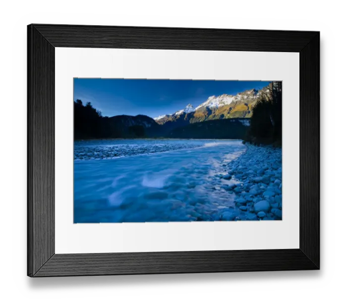 Framed Print : New Zealand, Otago, Mt Aspiring National Park. The Rockburn, a fast flowing river in the scenic Mt Aspiring Framed Print : New Zealand, Otago, Mt Aspiring National Park. The Rockburn, a fast flowing river in the scenic Mt Aspiring