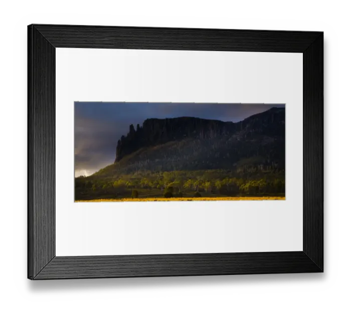 Framed Print : Australia, Tasmania, Cradle Mt - Lake St Clair National Park. Mount Oakleigh seen from New Pelion Hut on