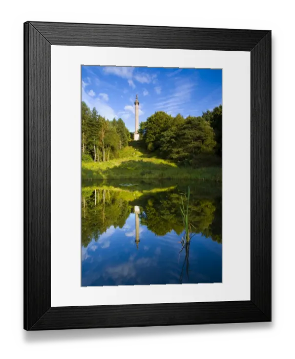 Framed Print : The column of liberty reflected in a pool forming part of the 18th-century landscaped forest