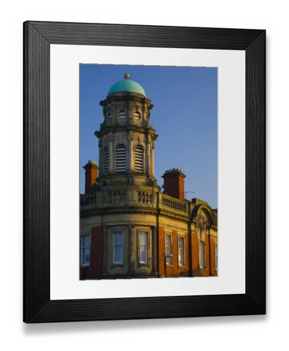 Framed Print : England, Tyne and Wear, Wallsend. Late afterrnoon sun highlights the features of the Wallsend Town Hall built Framed Print : England, Tyne and Wear, Wallsend. Late afterrnoon sun highlights the features of the Wallsend Town Hall built