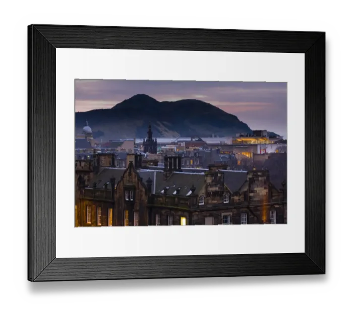 Framed Print : Scotland, Edinburgh, Old Town. View overlooking the Old Town towards the extinct volacano known as Arthur s