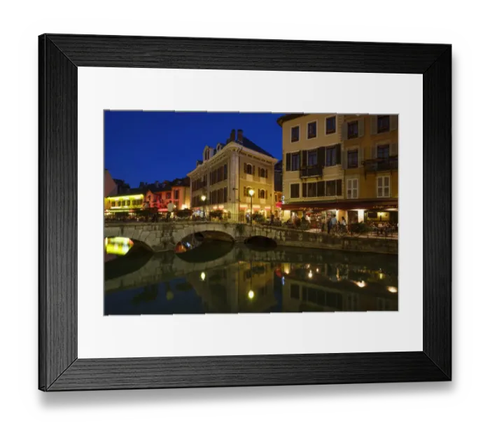 Framed Print : France, Auvergne-Rhone-Alpes, Annecy