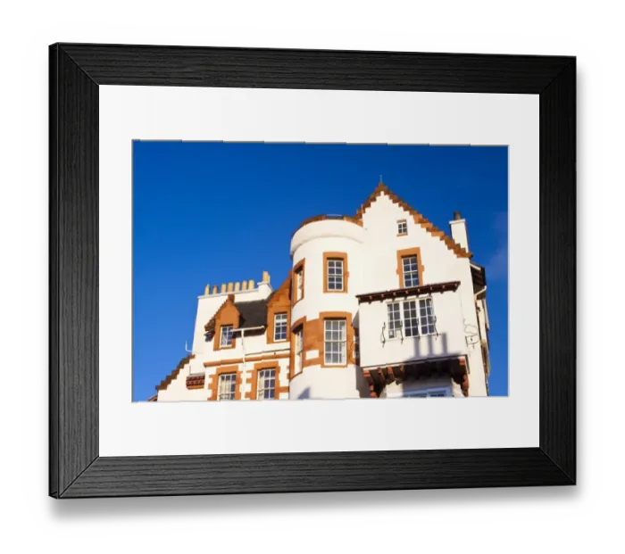 Framed Print : Scotland, Edinburgh, Edinburgh City. House with white washed walls, located near the castle esplanade