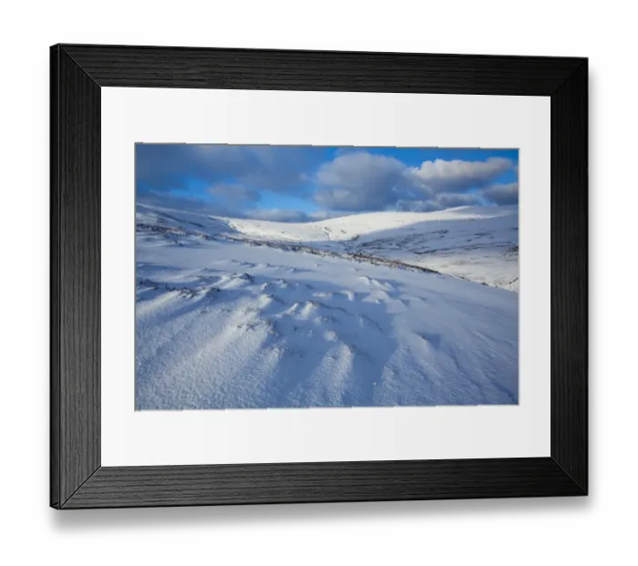Framed Print : England, Northumberland, Northumberland National Park. Snow on the Cheviot Hills near Comb Fell Framed Print : England, Northumberland, Northumberland National Park. Snow on the Cheviot Hills near Comb Fell
