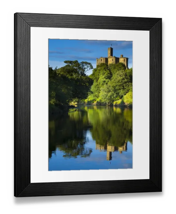 Framed Print : England, Northumberland, Warkworth. Warkworth Castle reflected in the still waters of the River Coquet