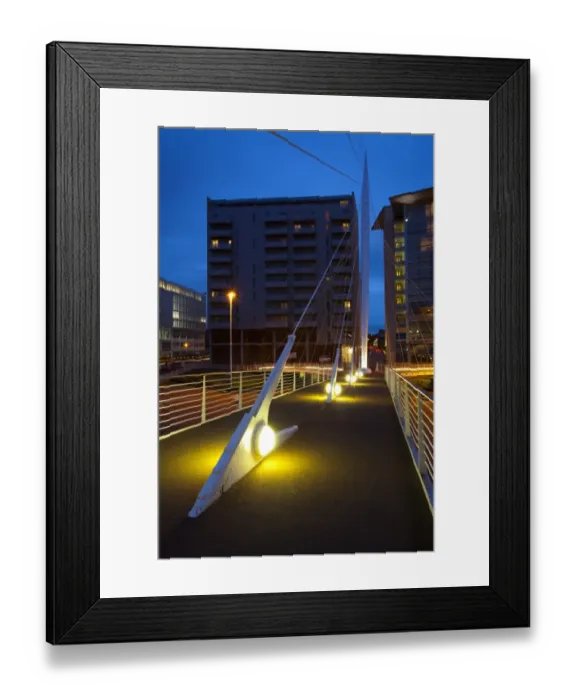 Framed Print : England, Greater Manchester, Manchester. The Trinity Bridge, spanning the banks of the River Irwell near