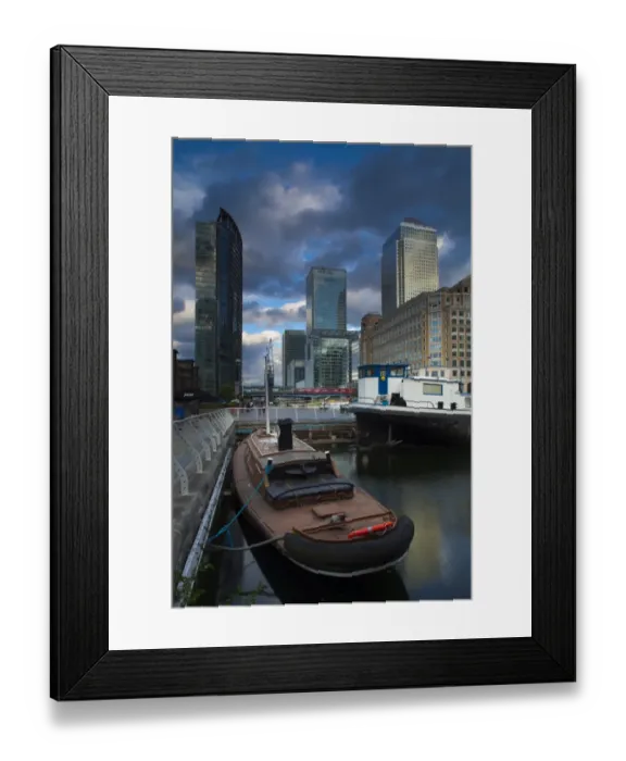 Framed Print : England, London, Docklands, West India Quay. One Canada Square, one of the UKs tallest buildings behind West India Quay, in the heart of