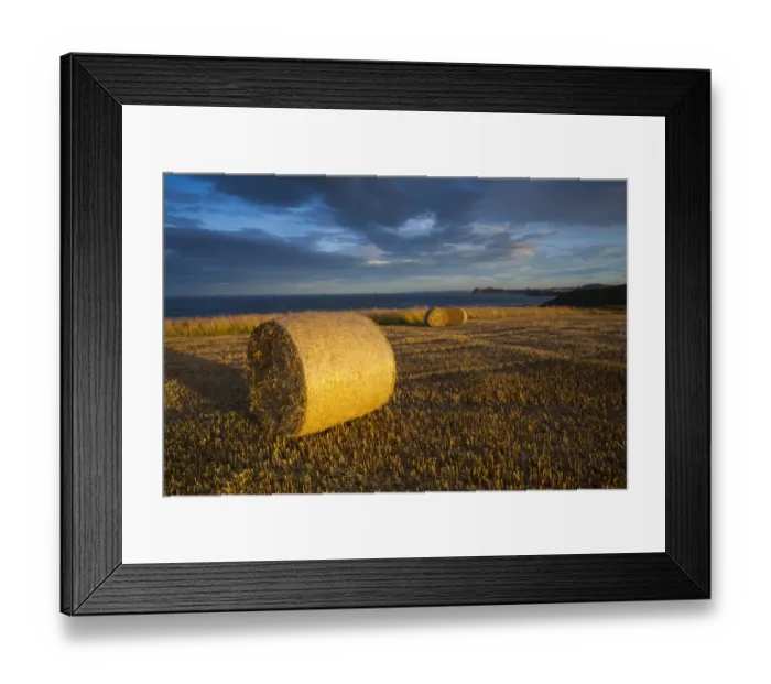 Framed Print : England, North Yorkshire, Scarborough Framed Print : England, North Yorkshire, Scarborough