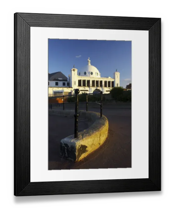 Framed Print : England Tyne and Wear, Whitley Bay. The local landmark of the Spanish City, near