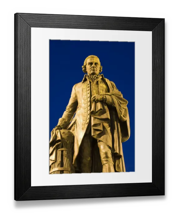 Framed Print : Scotland, Edinburgh, The Royal Mile. Statue of Adam Smith, considered by many to be the father of modern economics, looking towards his home town of Kircaldy across
