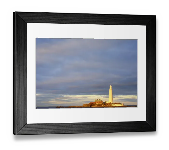 Framed Print : England, Tyne & Wear, St Marys Island & Lighthouse. England, Tyne & Wear, St Marys Island & Lighthouse