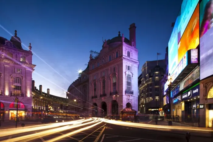 Framed Print : England, London, Piccadilly Circus. Piccadilly Circus located in the Londons West End in the City Framed Print : England, London, Piccadilly Circus. Piccadilly Circus located in the Londons West End in the City