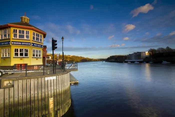 Framed Print : England, Tyne & Wear, Newcastle Upon Tyne. Marina office on the River Tyne near the entrance to St Peter s