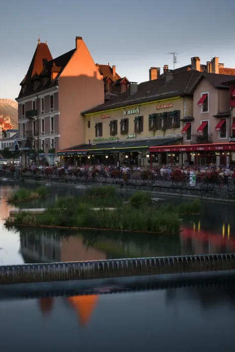 Framed Print : France, Auvergne-Rhone-Alpes, Annecy