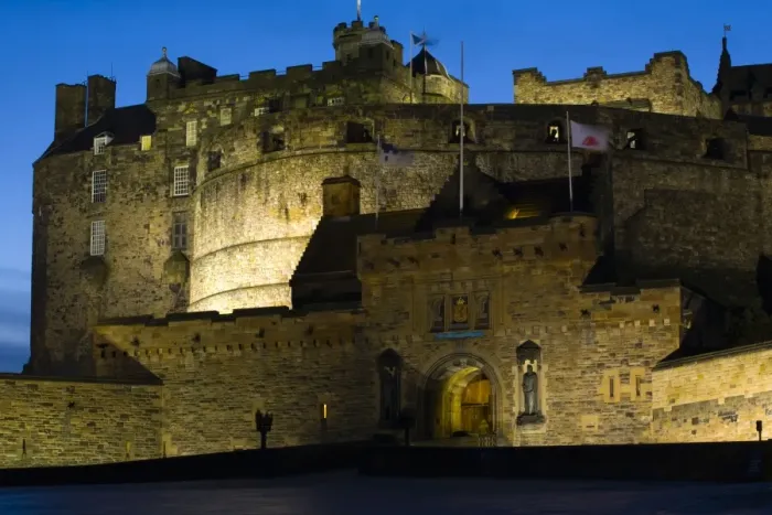 Framed Print : Scotland, Edinburgh, Edinburgh Castle. Edinburgh Castle dominates the Edinburgh skyline via its elevated position on Castle Rock. However to appreciate its architecture it is essential that it is viewed in close proximity from