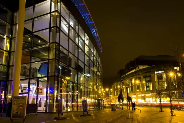 Framed Print : Scotland, Edinburgh, Omni Centre. The Omni Centre, a modern complex offering numerous recreational oppertunites in the heart of Framed Print : Scotland, Edinburgh, Omni Centre. The Omni Centre, a modern complex offering numerous recreational oppertunites in the heart of