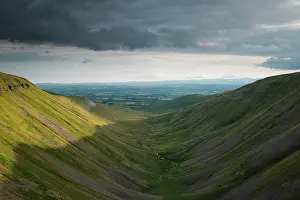 Walking Prints: England, Cumbria, High Cup Nick
