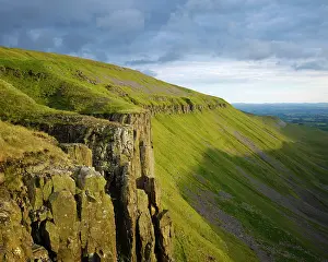 Walking Prints: England, Cumbria, High Cup Nick