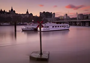 England, Greater London, London South Bank / River Thames