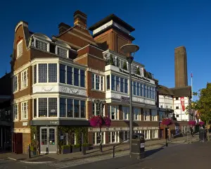 England, London, Southwark. Shakespears's Globe Theatre on the soothe bank of the River Thames