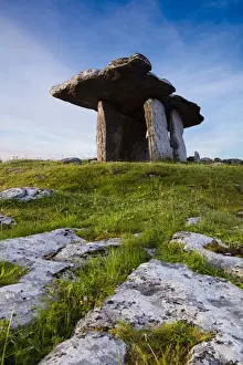 Republic of Ireland, County Clare, Poulnabrone Dolmen