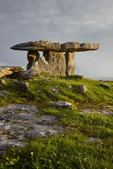 Republic of Ireland, County Clare, Poulnabrone Dolmen